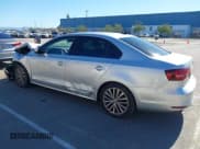 ✅ 2016 Volkswagen Jetta SEL • VIN: 3VWL17AJ2GM367545 • Lot: 39157337. Wystawiony na IAAI z przebiegiem 112 009 mil. Bezpłatny archiwum sprzedaży aukcyjnych z USA i szczegółowy raport historii pojazdu na DreamBid. Zdjęcie 3.