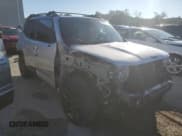 ✅ 2020 Jeep Renegade Altitude • VIN: ZACNJAB17LPL90671 • Lot: 43420384. Listed on Copart with 30,462 mi. Free auction sales archive from the USA and detailed vehicle history report at DreamBid. Image 4.