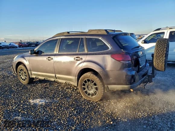 ✅ 2013 Subaru Outback Limited • VIN: 4S4BRDKCXD2247366 • Lot: 95767145. Listed on Copart with 187,747 mi. Free auction sales archive from the USA and detailed vehicle history report at DreamBid. Image 2.