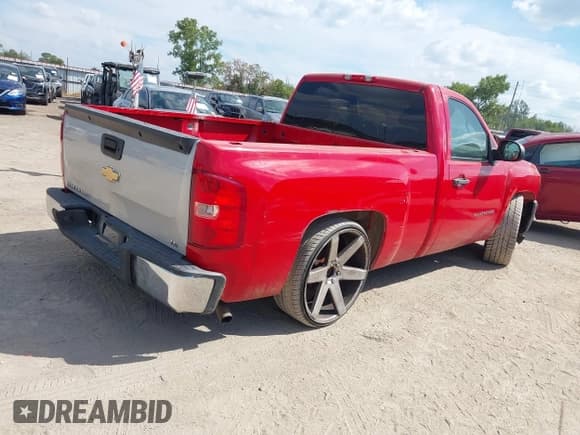✅ 2008 Chevrolet Silverado 1500 Work Truck • VIN: 1GCEC14C88Z290521 • Lot: 43341686. Listed on IAAI with 279,134 mi. Free auction sales archive from the USA and detailed vehicle history report at DreamBid. Image 4.