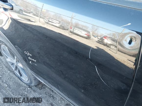 ✅ 2018 Ford Explorer XLT • VIN: 1FM5K8D88JGC03818 • Lot: 41449995. Wystawiony na IAAI z przebiegiem 126 000 mil. Bezpłatny archiwum sprzedaży aukcyjnych z USA i szczegółowy raport historii pojazdu na DreamBid. Zdjęcie 22.