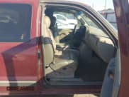 ✅ 2000 Chevrolet Silverado 1500 LS • VIN: 1GCEC19T0YZ115267 • Лот: 43527083. Опубликован ранее на IAAI с пробегом 234 512 миль. Бесплатный доступ к архиву аукционных продаж из США и подробный отчёт об истории автомобиля на DreamBid. Изображение 5.