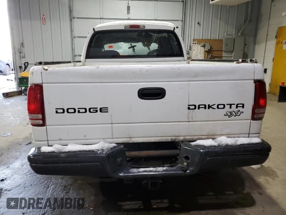 ✅ 2004 Dodge Dakota Sport • VIN: 1D7HL38K24S579283 • Lot: 83004224. Wystawiony na Copart z przebiegiem Nie podano. Bezpłatny archiwum sprzedaży aukcyjnych z USA i szczegółowy raport historii pojazdu na DreamBid. Zdjęcie 6.