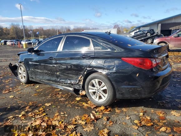 ✅ 2013 Hyundai Sonata GLS • VIN: 5NPEB4AC3DH732597 • Лот: 91009775. Опубликован ранее на Copart с пробегом 144 324 миль. Бесплатный доступ к архиву аукционных продаж из США и подробный отчёт об истории автомобиля на DreamBid. Изображение 2.