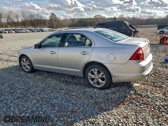 ✅ 2012 Ford Fusion SE • VIN: 3FAHP0HG1CR221830 • Lot: 94163885. Listed on Copart with 61,708 mi. Free auction sales archive from the USA and detailed vehicle history report at DreamBid. Image 2.