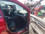 ✅ 2020 Cadillac XT6 FWD Premium Luxury • VIN: 1GYKPCRS1LZ146248 • Lot: 42893605. Wystawiony na IAAI z przebiegiem 26 755 mil. Bezpłatny archiwum sprzedaży aukcyjnych z USA i szczegółowy raport historii pojazdu na DreamBid. Zdjęcie 5.