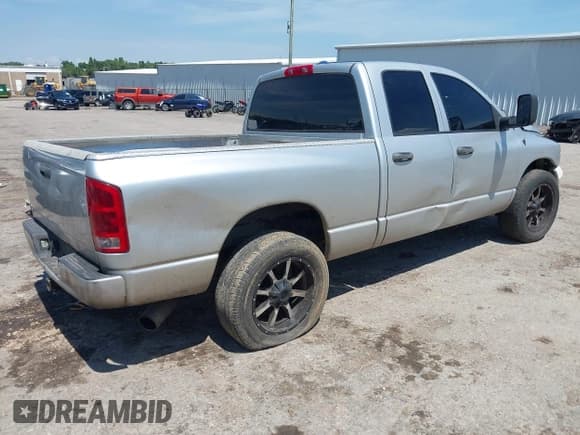 ✅ 2004 Dodge 2500 SLT • VIN: 3D7KA28C54G205658 • Лот: 42956339. Опубликован ранее на IAAI с пробегом 239 403 миль. Бесплатный доступ к архиву аукционных продаж из США и подробный отчёт об истории автомобиля на DreamBid. Изображение 4.