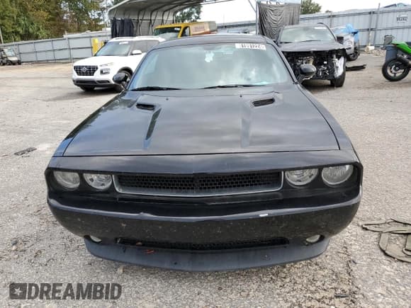 ✅ 2013 Dodge Challenger SXT Plus • VIN: 2C3CDYAG3DH511591 • Lot: 81991224. Wystawiony na Copart z przebiegiem 97 610 mil. Bezpłatny archiwum sprzedaży aukcyjnych z USA i szczegółowy raport historii pojazdu na DreamBid. Zdjęcie 5.