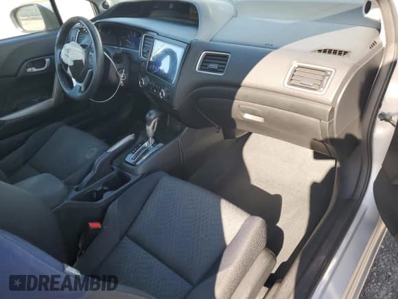✅ 2015 Honda Civic LX • VIN: 2HGFG3B50FH509575 • Lot: 91215635. Listed on Copart with 199,720 mi. Free auction sales archive from the USA and detailed vehicle history report at DreamBid. Image 8.