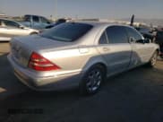 ✅ 2000 Mercedes-Benz S 320/430/500 • VIN: WDBNG75J2YA055873 • Lot: 62303444. Wystawiony na Copart z przebiegiem 236 646 mil. Bezpłatny archiwum sprzedaży aukcyjnych z USA i szczegółowy raport historii pojazdu na DreamBid. Zdjęcie 3.