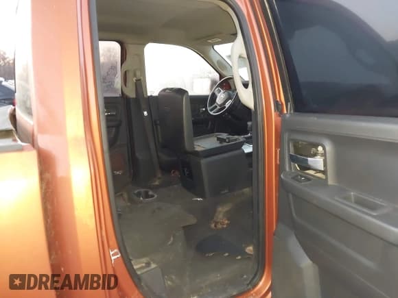 ✅ 2010 Dodge 1500 SLT • VIN: 1D7RV1GT0AS193809 • Lot: 43669414. Listed on IAAI with 218,063 mi. Free auction sales archive from the USA and detailed vehicle history report at DreamBid. Image 8.