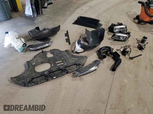 ✅ 2020 Hyundai Kona Limited • VIN: KM8K3CA58LU434493 • Лот: 61234644. Опубликован ранее на Copart с пробегом 18 695 миль. Бесплатный доступ к архиву аукционных продаж из США и подробный отчёт об истории автомобиля на DreamBid. Изображение 13.