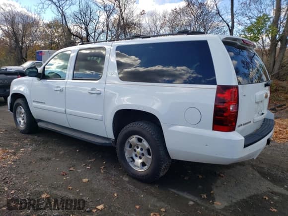 ✅ 2007 Chevrolet Suburban LTZ • VIN: 3GNFK16337G141086 • Lot: 80053934. Wystawiony na Copart z przebiegiem 185 962 mil. Bezpłatny archiwum sprzedaży aukcyjnych z USA i szczegółowy raport historii pojazdu na DreamBid. Zdjęcie 2.