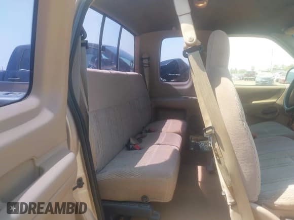 ✅ 1998 Ford F-150 • VIN: 1FTZX1724WNA63047 • Lot: 43130073. Listed on IAAI with 138,594 mi. Free auction sales archive from the USA and detailed vehicle history report at DreamBid. Image 8.