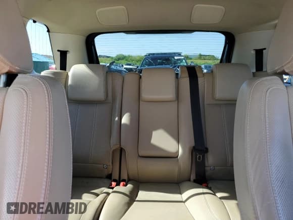 ✅ 2010 Land Rover Range Rover Sport HSE Lux • VIN: SALSK2D48AA252434 • Lot: 67906285. Listed on Copart with 125,662 mi. Free auction sales archive from the USA and detailed vehicle history report at DreamBid. Image 10.