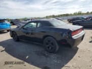 ✅ 2010 Dodge Challenger SE • VIN: 2B3CJ4DV5AH323093 • Lot: 69921804. Wystawiony na Copart z przebiegiem Nie podano. Bezpłatny archiwum sprzedaży aukcyjnych z USA i szczegółowy raport historii pojazdu na DreamBid. Zdjęcie 2.