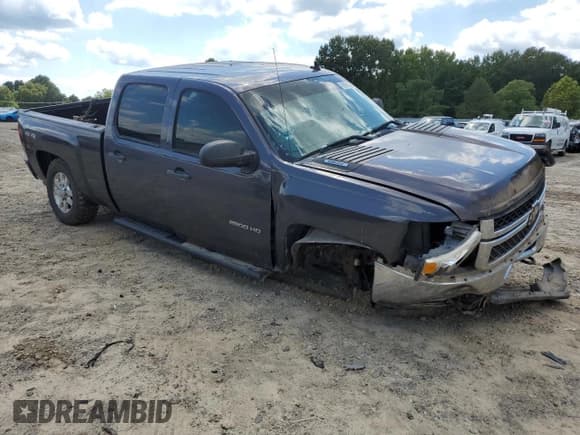 ✅ 2011 Chevrolet Silverado 2500HD LT • VIN: 1GC1KXCG7BF228898 • Lot: 69681355. Listed on Copart with 239,177 mi. Free auction sales archive from the USA and detailed vehicle history report at DreamBid. Image 4.