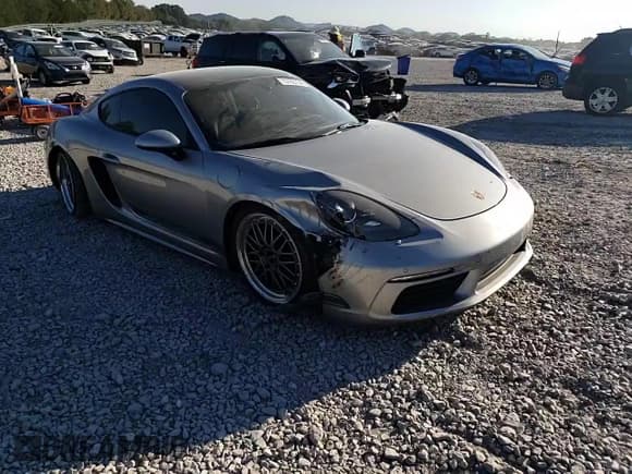 ✅ 2018 Porsche 718 Cayman • VIN: WP0AA2A87JK262508 • Лот: 75180734. Опубликован ранее на Copart с пробегом 21 635 миль. Бесплатный доступ к архиву аукционных продаж из США и подробный отчёт об истории автомобиля на DreamBid. Изображение 10.