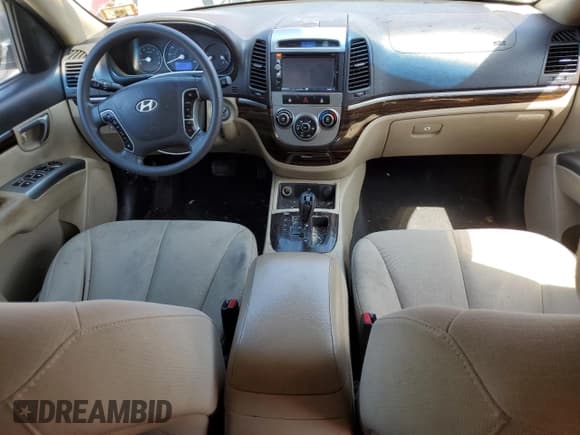 ✅ 2010 Hyundai Santa Fe GLS • VIN: 5NMSG3AB7AH366724 • Lot: 68895274. Listed on Copart with 348,312 mi. Free auction sales archive from the USA and detailed vehicle history report at DreamBid. Image 8.