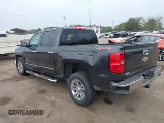 ✅ 2015 Chevrolet Silverado 1500 LT • VIN: 3GCUKREC9FG412201 • Lot: 43291126. Wystawiony na IAAI z przebiegiem 141 513 mil. Bezpłatny archiwum sprzedaży aukcyjnych z USA i szczegółowy raport historii pojazdu na DreamBid. Zdjęcie 3.
