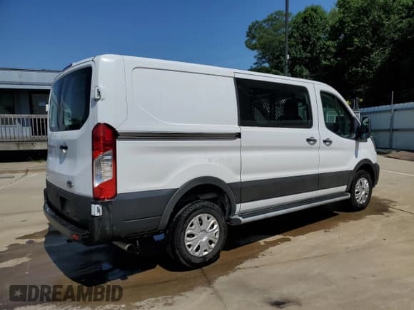 ✅ 2024 Ford Transit Cargo • VIN: 1FTBR1Y8XRKB03474 • Lot: 63350915. Wystawiony na Copart z przebiegiem 13 098 mil. Bezpłatny archiwum sprzedaży aukcyjnych z USA i szczegółowy raport historii pojazdu na DreamBid. Zdjęcie 3.