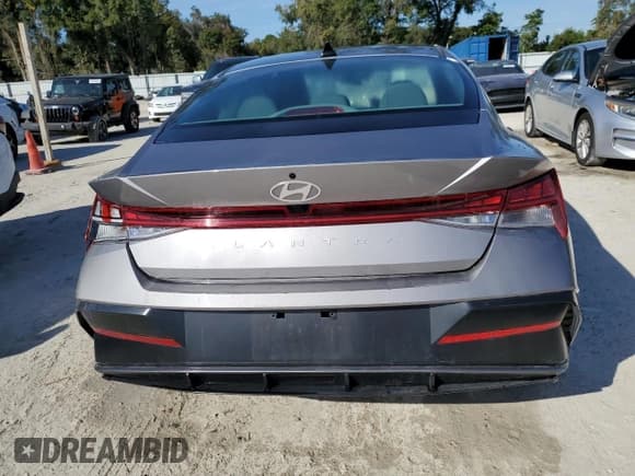 ✅ 2025 Hyundai Elantra SEL Convenience • VIN: KMHLS4DG7SU867120 • Lot: 93107545. Listed on Copart with 33,345 mi. Free auction sales archive from the USA and detailed vehicle history report at DreamBid. Image 6.