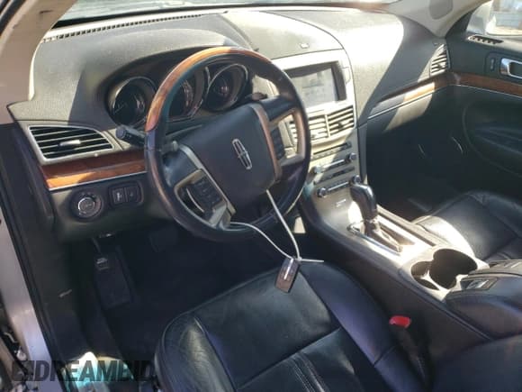 ✅ 2011 Lincoln MKT • VIN: 2LMHJ5AR4BBJ50348 • Лот: 52296835. Опубликован ранее на Copart с пробегом Не указан. Бесплатный доступ к архиву аукционных продаж из США и подробный отчёт об истории автомобиля на DreamBid. Изображение 8.