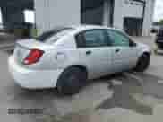2004 Saturn ION ION 1 z VIN 1G8AG52FX4Z121029, wystawiony jako Copart lot #85560375 z przebiegiem 196 911 mil mil oraz Szkoda całkowita • Salvage title. Historia ofert i sprzedaży dostępna na DreamBid. Obrazek 3.