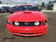 ✅ 2008 Ford Mustang GT Deluxe • VIN: 1ZVHT82H885106767 • Лот: 70813345. Опубликован ранее на Copart с пробегом 112 957 миль. Бесплатный доступ к архиву аукционных продаж из США и подробный отчёт об истории автомобиля на DreamBid. Изображение 5.