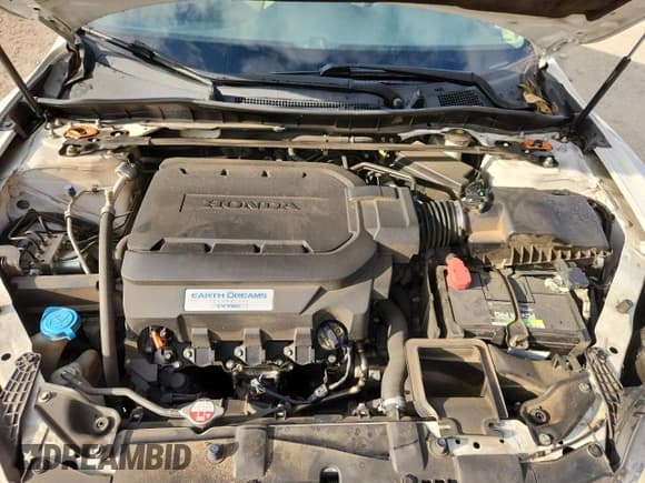 ✅ 2014 Honda Accord EX-L • VIN: 1HGCT2B85EA005958 • Lot: 92845235. Wystawiony na Copart z przebiegiem 180 140 mil. Bezpłatny archiwum sprzedaży aukcyjnych z USA i szczegółowy raport historii pojazdu na DreamBid. Zdjęcie 11.