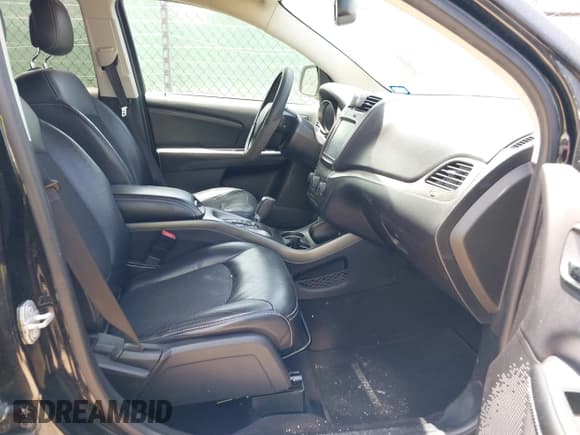 ✅ 2016 Dodge Journey Crossroad • VIN: 3C4PDCGG7GT210163 • Лот: 42473051. Опубликован ранее на IAAI с пробегом 102 695 миль. Бесплатный доступ к архиву аукционных продаж из США и подробный отчёт об истории автомобиля на DreamBid. Изображение 5.