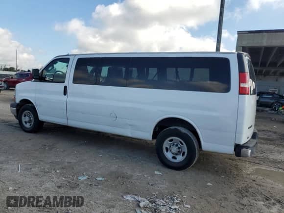 2017 Chevrolet Express Passenger LT with VIN 1GAZGPFF5H1170800, listed as a Copart auction lot 86915014 with 73,649 mi miles and Salvage title. Bid and sale history available at DreamBid. Image 2.