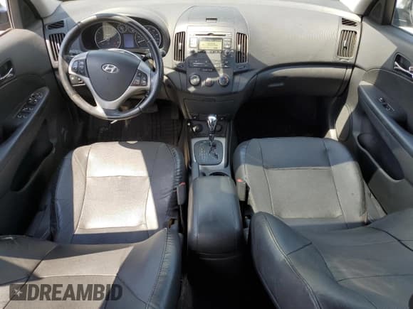 ✅ 2011 Hyundai Elantra SE • VIN: KMHDC8AE6BU089632 • Lot: 64861895. Listed on Copart with 238,396 mi. Free auction sales archive from the USA and detailed vehicle history report at DreamBid. Image 8.