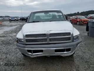 1999 Dodge 1500 с VIN 3B7HC16YXXM568437, выставлен на аукционе Copart как лот 84228314 с пробегом 150 191 миль миль и Списание • Salvage title. История ставок и продаж доступна на DreamBid. Изображение 5.