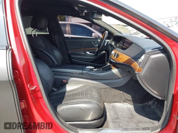 ✅ 2015 Mercedes-Benz S 550 • VIN: WDDUG8CB6FA157601 • Lot: 40402615. Listed on IAAI with 85,030 mi. Free auction sales archive from the USA and detailed vehicle history report at DreamBid. Image 5.