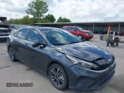 ✅ 2024 Kia Forte LXS • VIN: 3KPF24AD3RE742104 • Lot: 43276317. Wystawiony na IAAI z przebiegiem 47 089 mil. Bezpłatny archiwum sprzedaży aukcyjnych z USA i szczegółowy raport historii pojazdu na DreamBid. Zdjęcie 1.
