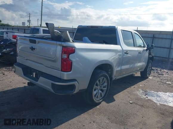 ✅ 2021 Chevrolet Silverado 1500 Custom • VIN: 3GCPWBEK9MG465882 • Lot: 42947356. Wystawiony na IAAI z przebiegiem 53 232 mil. Bezpłatny archiwum sprzedaży aukcyjnych z USA i szczegółowy raport historii pojazdu na DreamBid. Zdjęcie 4.
