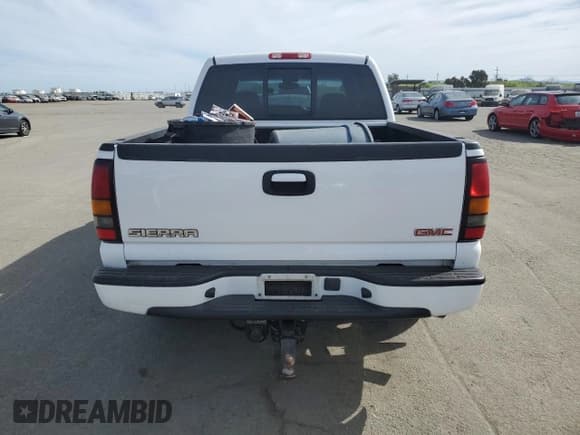 ✅ 2005 GMC Sierra Denali • VIN: 2GTEK63N951344416 • Lot: 45877865. Listed on Copart with 150,707 mi. Free auction sales archive from the USA and detailed vehicle history report at DreamBid. Image 6.