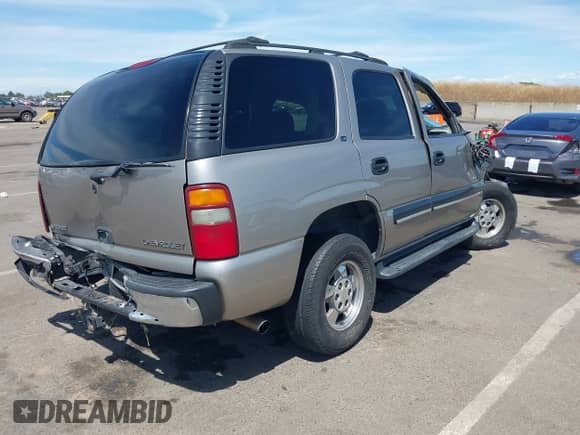 2001 Chevrolet Tahoe LT z VIN 1GNEK13T81R122136, wystawiony jako IAAI lot #42272857 z przebiegiem 216 060 mil mil oraz . Historia ofert i sprzedaży dostępna na DreamBid. Obrazek 4.