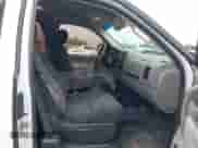 ✅ 2013 Chevrolet Silverado 2500HD Work Truck • VIN: 1GC2KVCG3DZ291362 • Lot: 42687033. Wystawiony na IAAI z przebiegiem 324 162 mil. Bezpłatny archiwum sprzedaży aukcyjnych z USA i szczegółowy raport historii pojazdu na DreamBid. Zdjęcie 5.