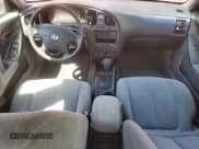 ✅ 2005 Hyundai Elantra GLS • VIN: KMHDN46D65U100250 • Lot: 61225025. Wystawiony na Copart z przebiegiem 160 506 mil. Bezpłatny archiwum sprzedaży aukcyjnych z USA i szczegółowy raport historii pojazdu na DreamBid. Zdjęcie 8.