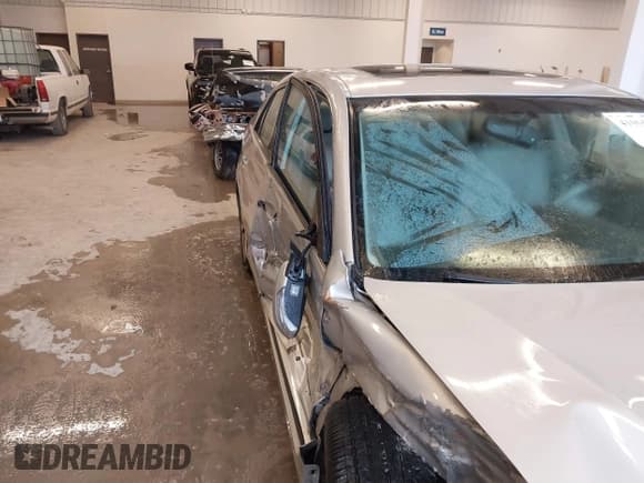 ✅ 2012 Toyota Avalon • VIN: 4T1BK3DB9CU458919 • Lot: 41064363. Listed on IAAI with 156,665 mi. Free auction sales archive from the USA and detailed vehicle history report at DreamBid. Image 18.