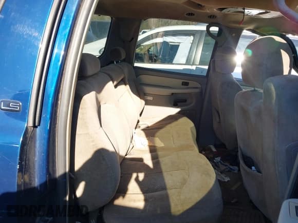 ✅ 2002 Chevrolet Suburban LS • VIN: 3GNEC16ZX2G275244 • Лот: 41486081. Опубликован ранее на IAAI с пробегом Не указан. Бесплатный доступ к архиву аукционных продаж из США и подробный отчёт об истории автомобиля на DreamBid. Изображение 8.