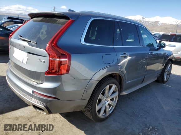 ✅ 2016 Volvo XC90 T6 Inscription • VIN: YV4A22PL8G1048227 • Lot: 48582785. Listed on Copart with 99,830 mi. Free auction sales archive from the USA and detailed vehicle history report at DreamBid. Image 3.