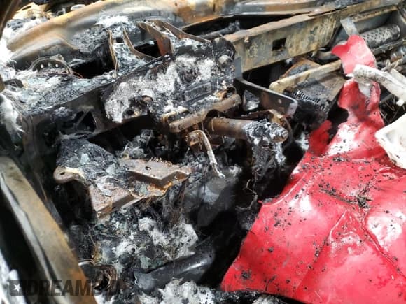 ✅ 1998 Chrysler Sebring JX • VIN: 3C3EL45H1WT299548 • Lot: 86622274. Listed on Copart with Not provided. Free auction sales archive from the USA and detailed vehicle history report at DreamBid. Image 9.