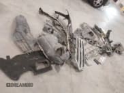 ✅ 2017 Ford Escape SE • VIN: 1FMCU9G91HUB08461 • Lot: 41502045. Wystawiony na IAAI z przebiegiem 138 625 mil. Bezpłatny archiwum sprzedaży aukcyjnych z USA i szczegółowy raport historii pojazdu na DreamBid. Zdjęcie 12.