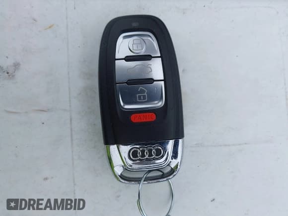 ✅ 2013 Audi A4 Premium Plus • VIN: WAUEFAFLXDN033153 • Лот: 42487640. Опубликован ранее на IAAI с пробегом 130 571 миль. Бесплатный доступ к архиву аукционных продаж из США и подробный отчёт об истории автомобиля на DreamBid. Изображение 11.