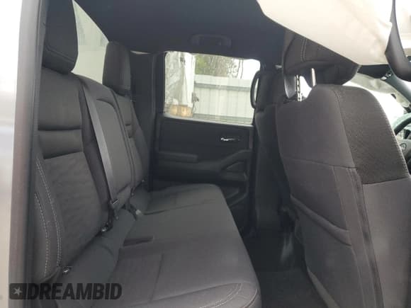 ✅ 2023 Nissan Frontier SV • VIN: 1N6ED1EJ7PN600431 • Lot: 56371445. Wystawiony na Copart z przebiegiem 21 741 mil. Bezpłatny archiwum sprzedaży aukcyjnych z USA i szczegółowy raport historii pojazdu na DreamBid. Zdjęcie 10.