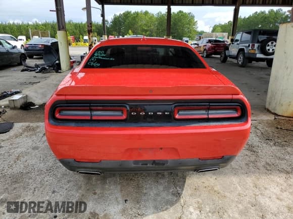 ✅ 2015 Dodge Challenger SXT Plus • VIN: 2C3CDZBG3FH901498 • Lot: 58166004. Wystawiony na Copart z przebiegiem Nie podano. Bezpłatny archiwum sprzedaży aukcyjnych z USA i szczegółowy raport historii pojazdu na DreamBid. Zdjęcie 6.