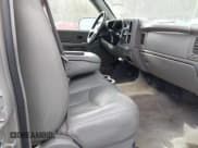 ✅ 2005 Chevrolet Silverado 2500HD LS • VIN: 1GCHK23235F842020 • Lot: 43671164. Wystawiony na IAAI z przebiegiem 270 891 mil. Bezpłatny archiwum sprzedaży aukcyjnych z USA i szczegółowy raport historii pojazdu na DreamBid. Zdjęcie 5.